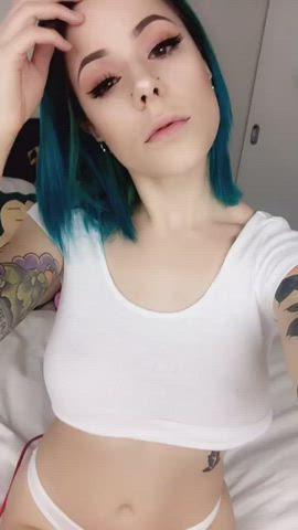 Big boobies coming up