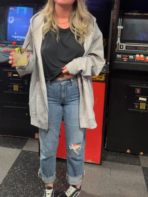 amateur blonde boobs flashing natural natural tits public clip