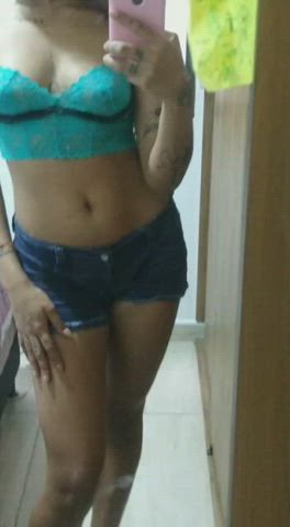 flashing queen latifah teen clip