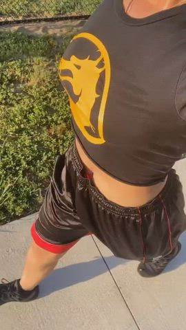 ass jiggling nerd thick tits clip