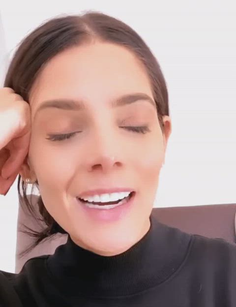 ashley greene celebrity lips clip