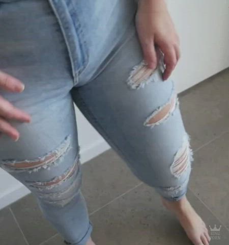 camel toe close up cumshot jeans panties pussy teasing clip
