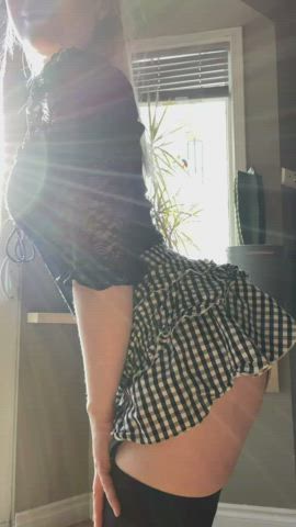 blonde twerking upskirt clip
