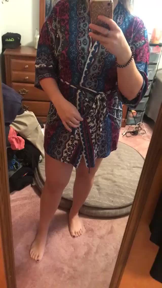 Love lounging in my robe ?