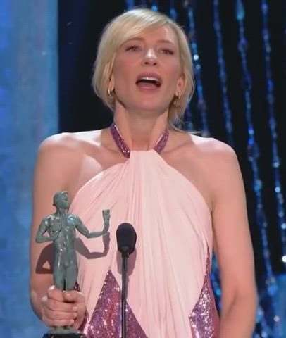 Blonde Celebrity Freeuse Handjob MILF r/NSFWFunny clip