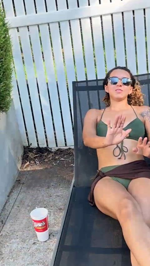 bikini cleavage slut swimsuit tits clip