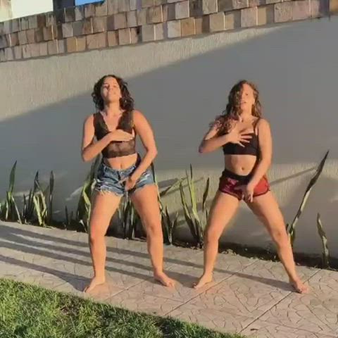 dancing teens tiktok clip