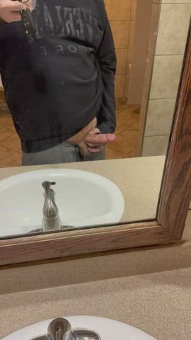 Public mirror by door 💦