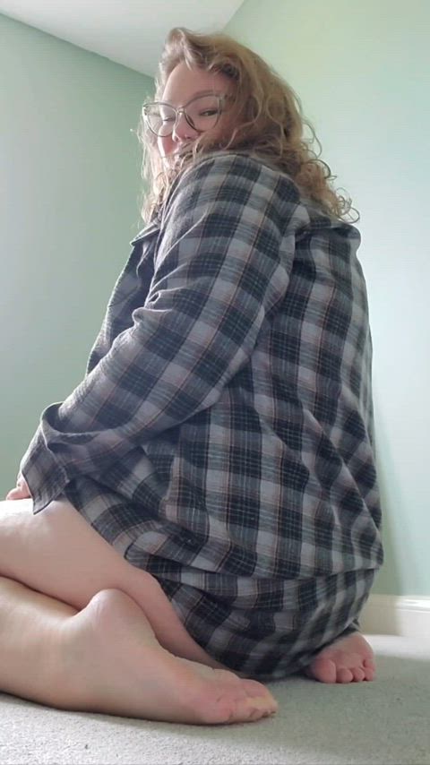 Do you like big girls who love anal?