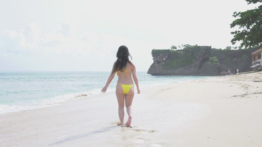 asian beach big tits bikini bouncing tits gravure japanese clip
