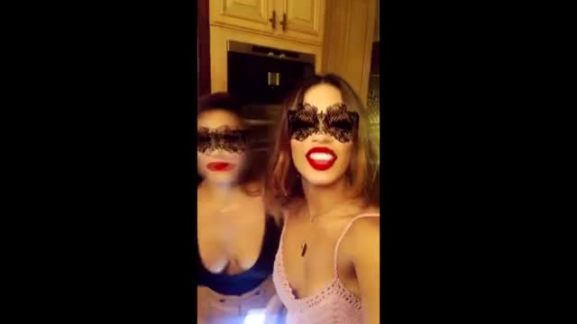 Celebrity clip