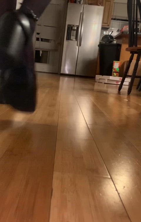 Sissy walk