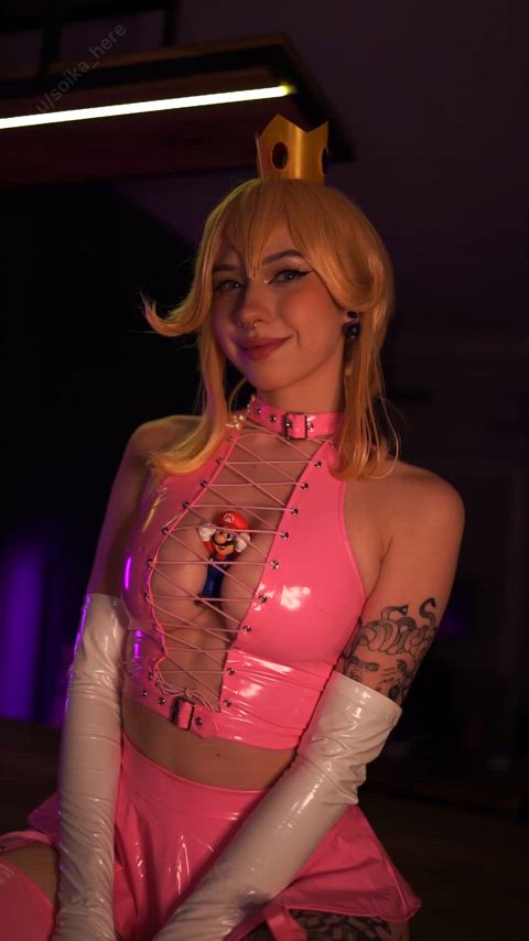 Will you help Princess Peach get a good cumshot? π