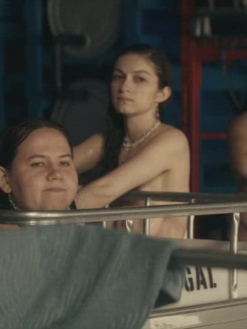 Sydney meyer, Pearl sun and Victoria sawal in 'Y: The Last Man' S01E06 (2021)