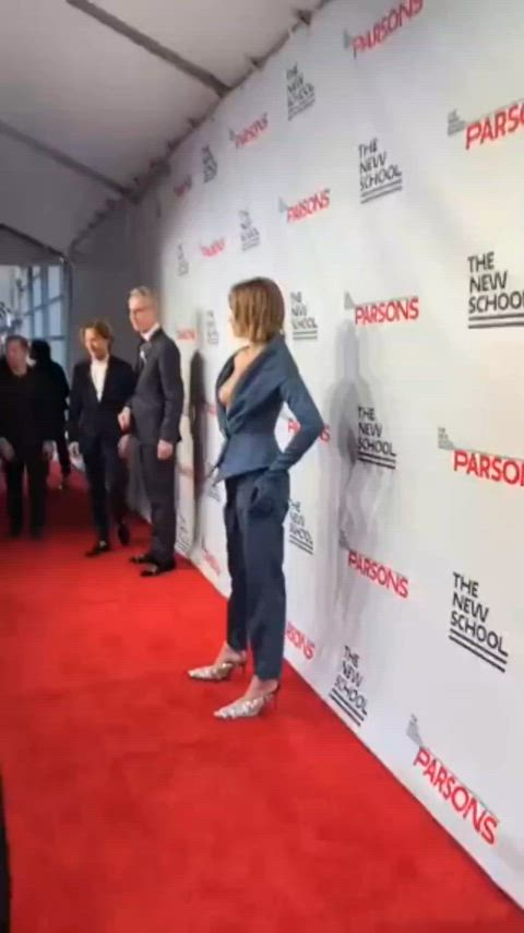 boobs braless cara delevingne clip