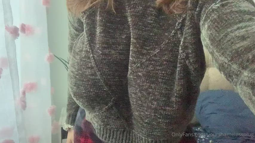 flashing huge tits titty drop clip