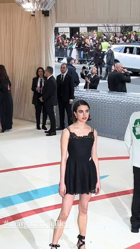 beautiful celebrity dress sexy clip
