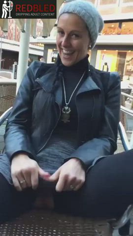 Amateur Flashing Public clip