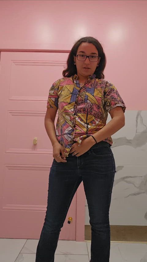 I love pulling this shrug out, it just bursts out of my pants