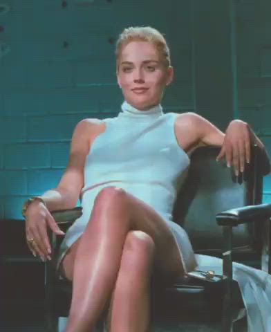 Blonde Celebrity Pussy Tease Upskirt clip