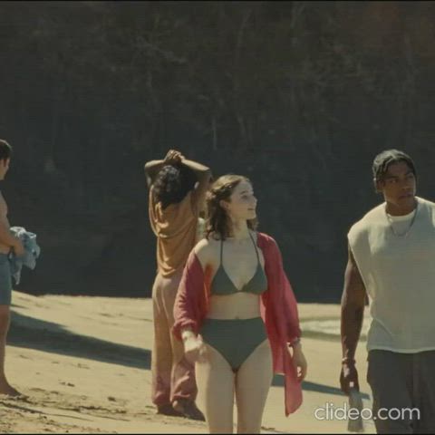 Bikini Bouncing Tits Cleavage clip