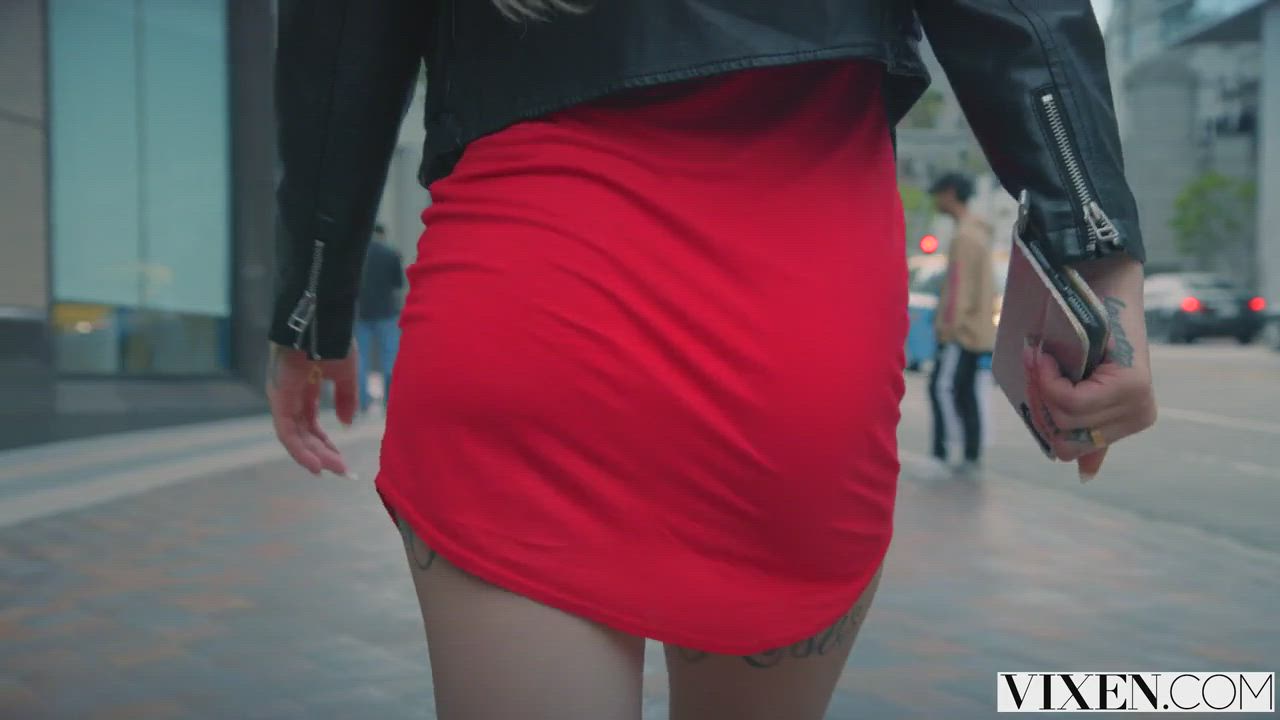 Clothed Kali Roses Vixen clip