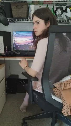 Cute Solo Trans clip