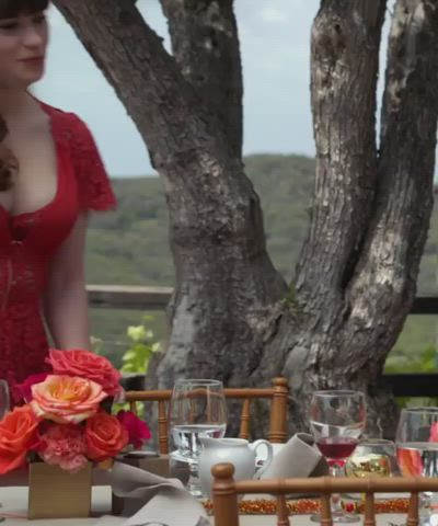 Boobs Dress Zooey Deschanel clip