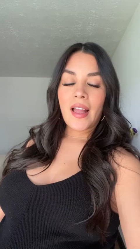 brunette milf pregnant clip