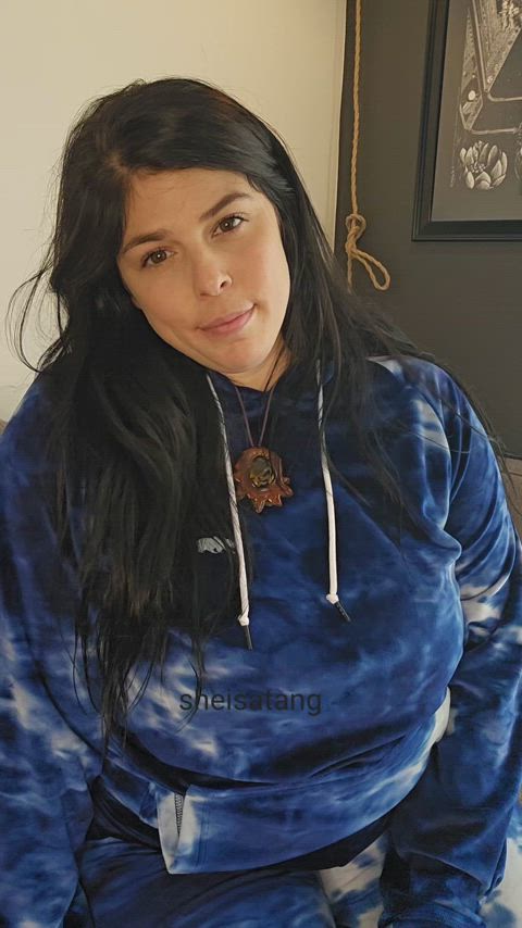 Sweater weather is coming. ๐ฆ