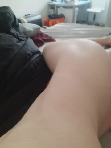 ass femboy thighs clip