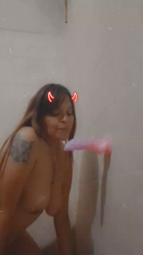 I love drooling on my dragon dildo