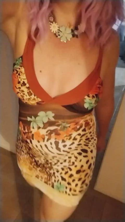 MILF natural tits walking