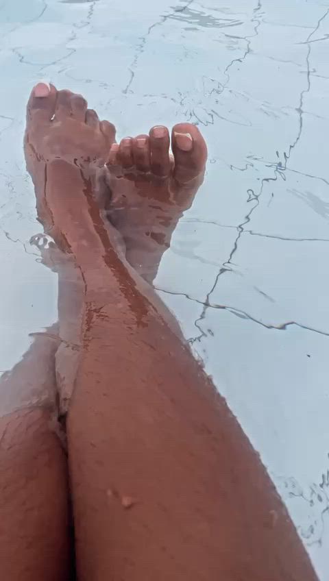 brunette cute feet feet fetish fetish latina clip