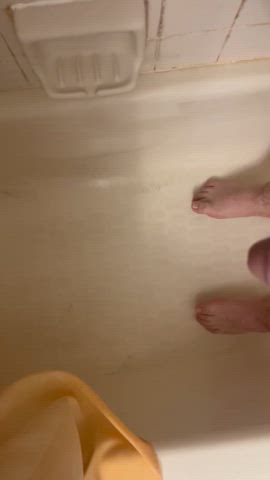 amateur cock dani pissing shower clip