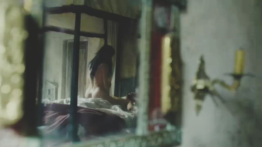 Louise Barnes in 'Black Sails' S01E04 (2014)