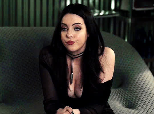 brunette celebrity elizabeth gillies clip