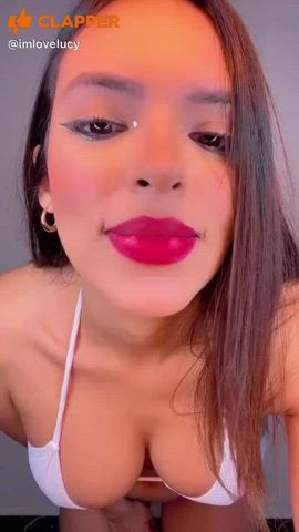 New girl. Follow for live show @imlovelucy