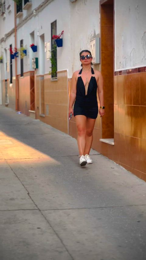 This dress always shows something, it’s my favourite.