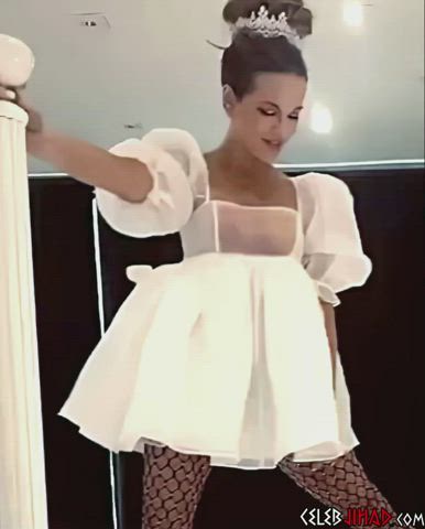 wet pussy white girl wife clip