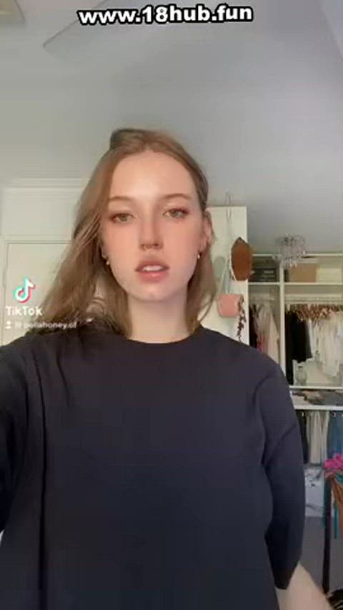 amateur camgirl double blowjob orgasm sex tiktok clip