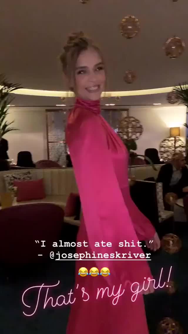 Josephine Skriver clip