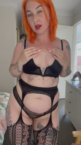 amateur boobs dancing milf nipple piercing stockings clip