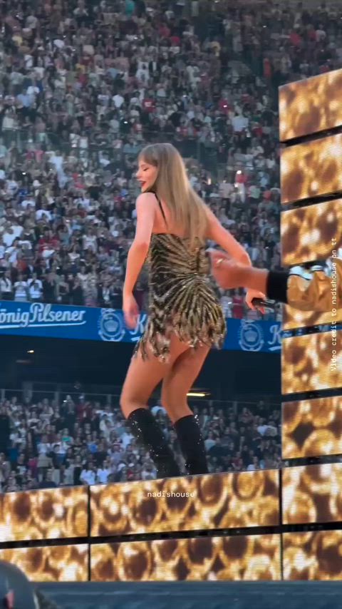 celebrity sexy taylor swift clip