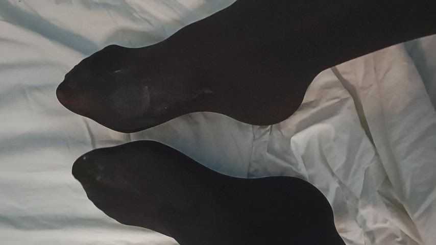 cum cum on feet feet nylons sissy trans clip