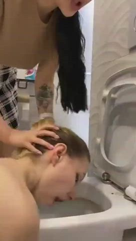 amateur humiliation toilet clip