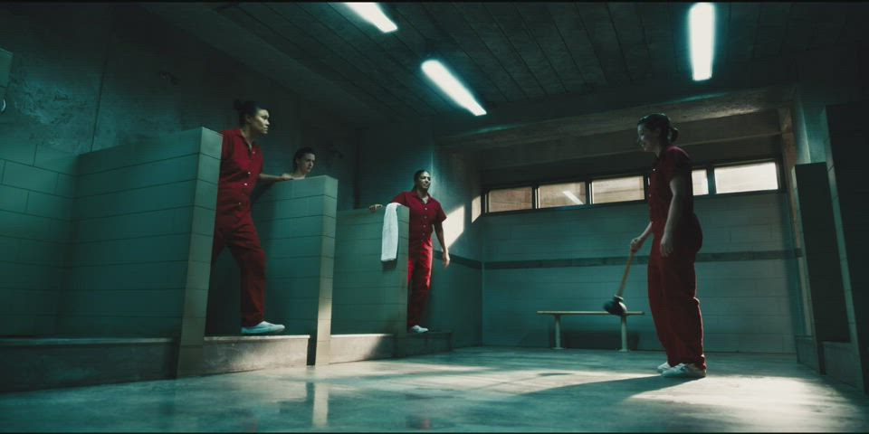 Celebrity Dutch Nudity Prison clip