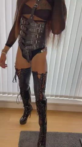 babe cock crossdressing tall trans clip