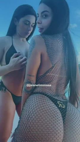 Brazilian Party Petite clip