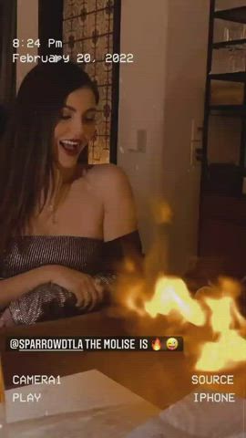 Cleavage Natural Tits Victoria Justice clip